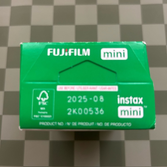 Fujifilm Instax Mini Instant Film - White - Picture 2 of 3